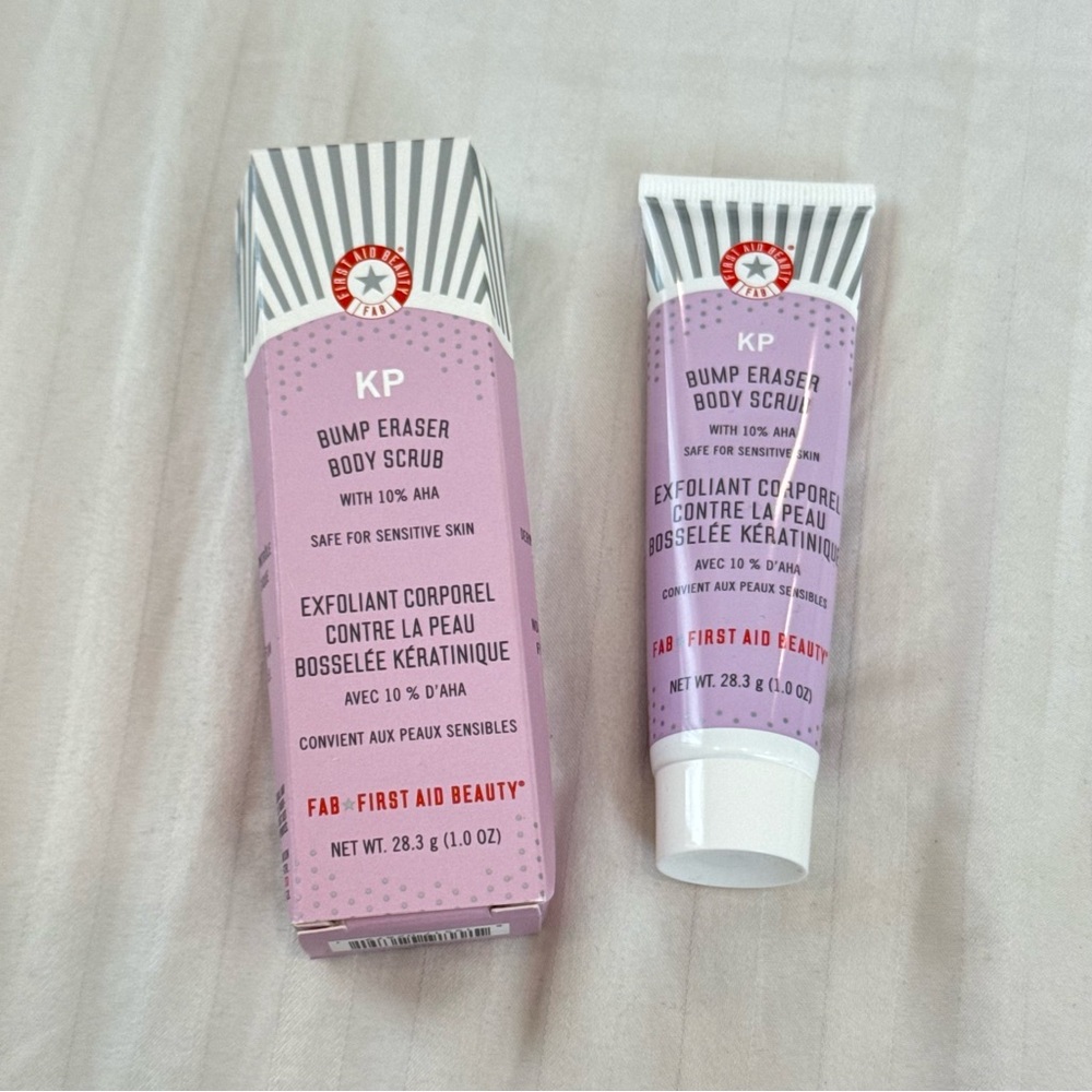 First Aid Beauty KP Bump Eraser Body Scrub 10% AHA Travel Size